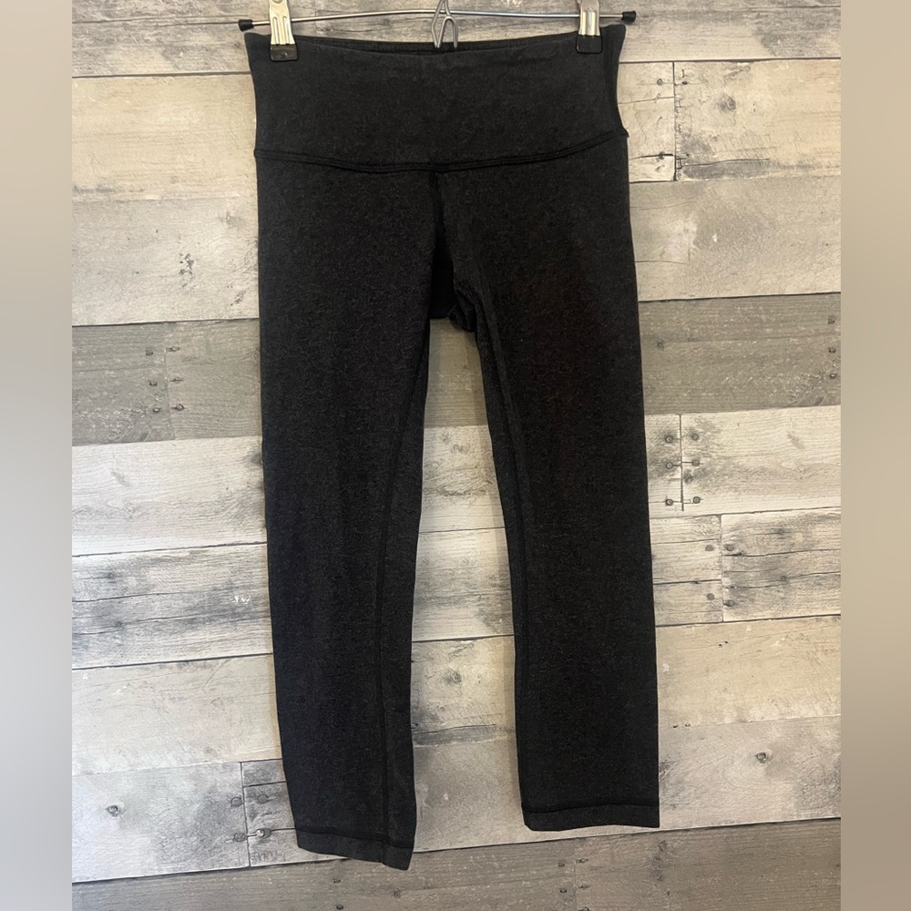 LULULEMON Cropped Leggings Charcoal